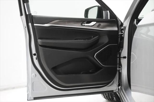 2026 Jeep Grand Cherokee Limited Reserve