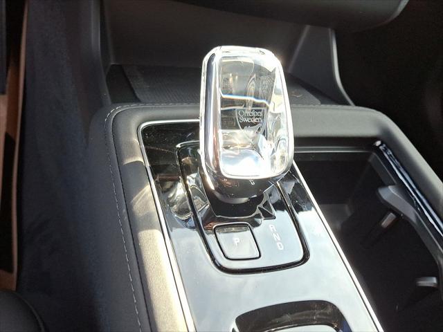 2026 Volvo XC90 Plus, B6 AWD Gas (mild hybrid), Gasoline, Bright, 7 Seats