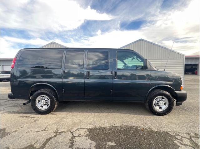 2017 Chevrolet Express LS