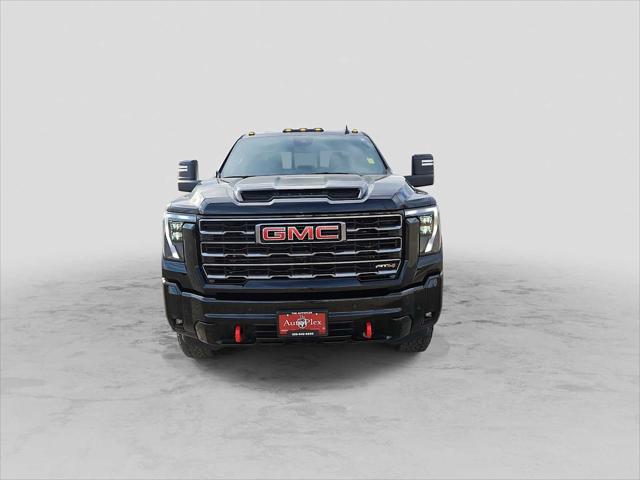 2025 GMC Sierra 2500HD 4WD Crew Cab Standard Bed AT4