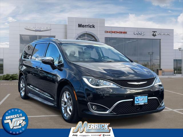 2017 Chrysler Pacifica Limited for sale in Wantagh, NY