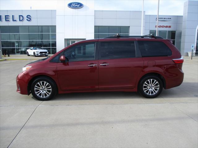 2018 Toyota Sienna XLE Premium 8 Passenger