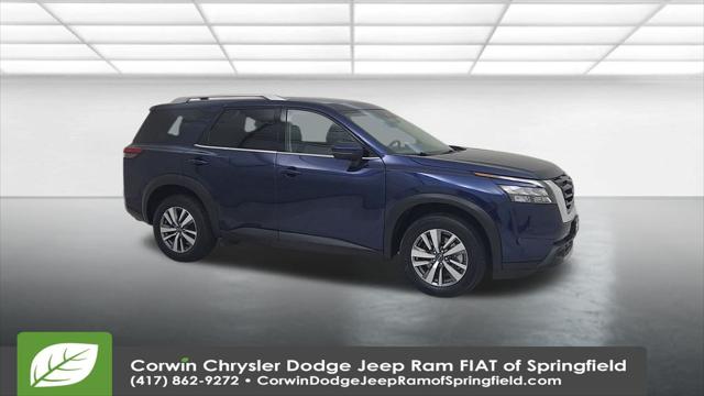 2025 Nissan Pathfinder SL 4WD