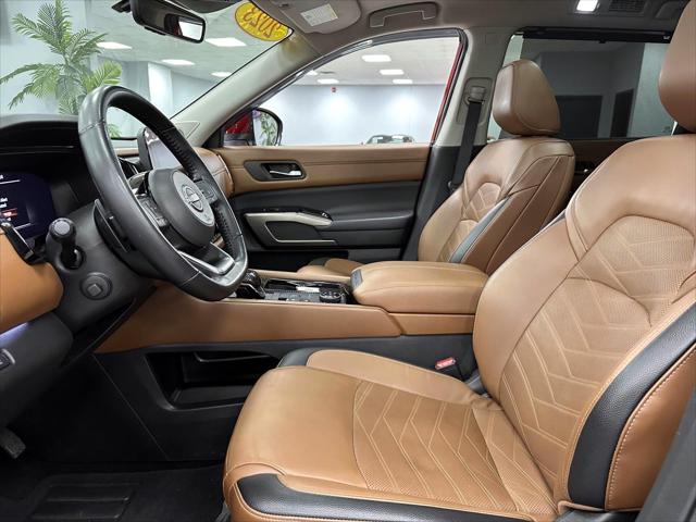 2023 Nissan Pathfinder Platinum 4WD [16]