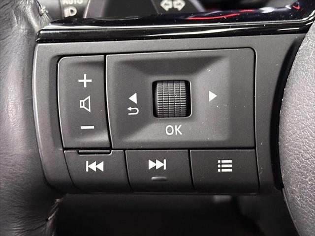 2023 Nissan Pathfinder Platinum 4WD [25]