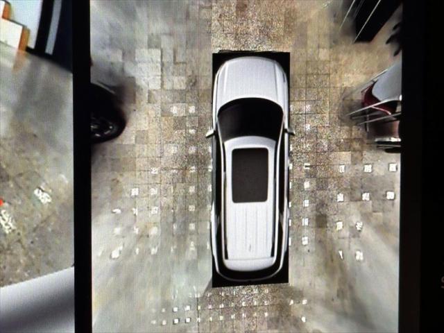 2023 Nissan Pathfinder Platinum 4WD [31]