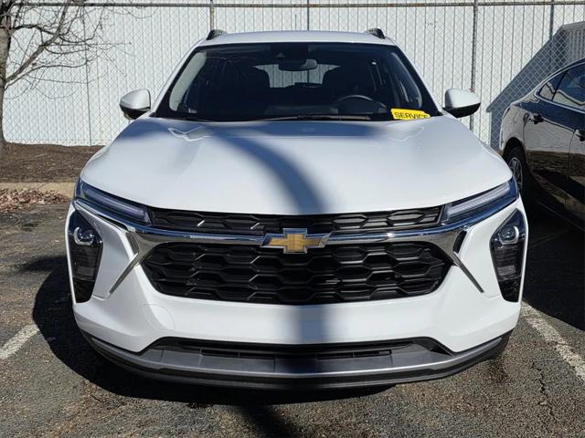 2025 Chevrolet Trax FWD LT