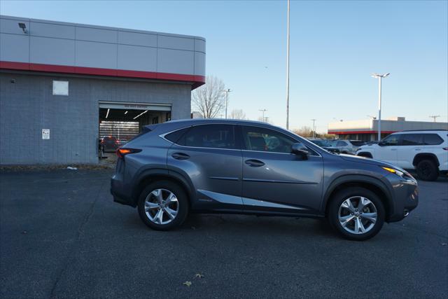 2017 Lexus NX 300h NX 300h 2017 Lexus NX 300h NX 300h
