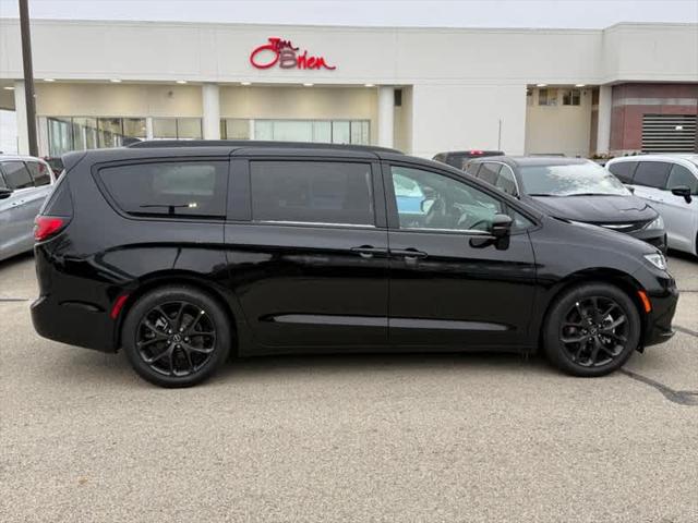 2026 Chrysler Pacifica PACIFICA LIMITED