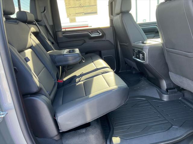 2026 GMC Sierra 2500HD Crew Cab, Standard Bed, SLT, 4WD