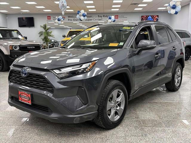 2022 Toyota RAV4 Hybrid XLE [6]