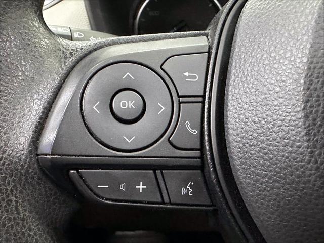 2022 Toyota RAV4 Hybrid XLE [18]