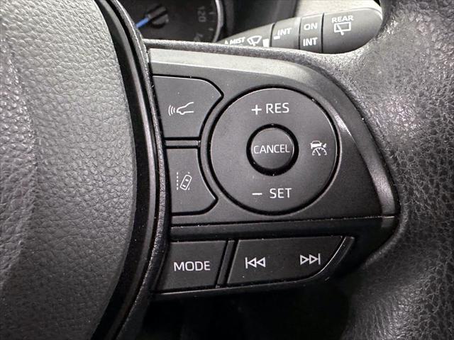 2022 Toyota RAV4 Hybrid XLE [19]