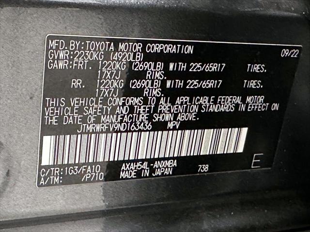 2022 Toyota RAV4 Hybrid XLE [29]