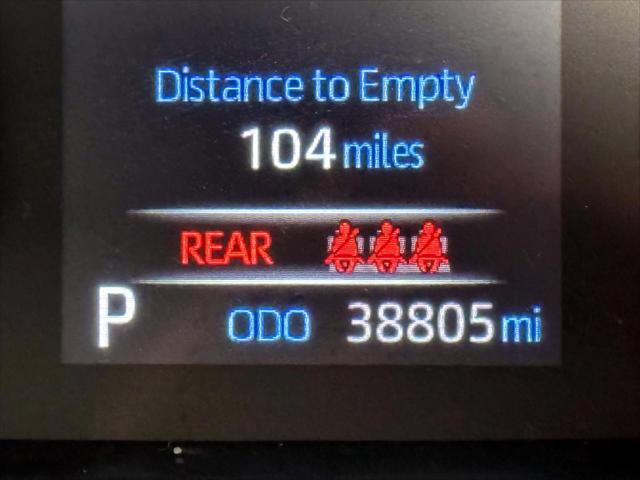 2022 Toyota RAV4 Hybrid XLE [30]