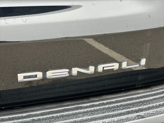 2021 GMC Yukon 4WD Denali