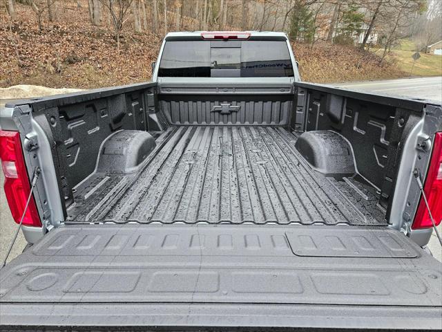 2026 Chevrolet Silverado 3500HD Crew Cab, Long Bed, LTZ Dual Rear Wheel, RWD