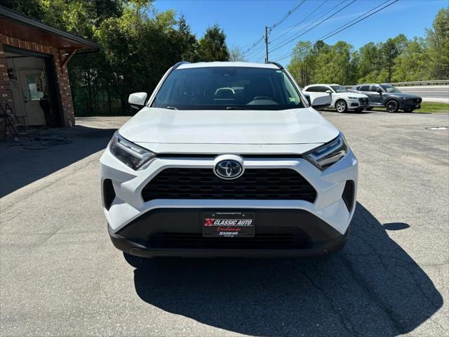 2022 Toyota RAV4 Hybrid XLE