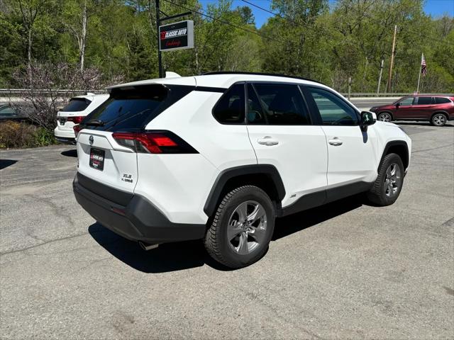 2022 Toyota RAV4 Hybrid XLE