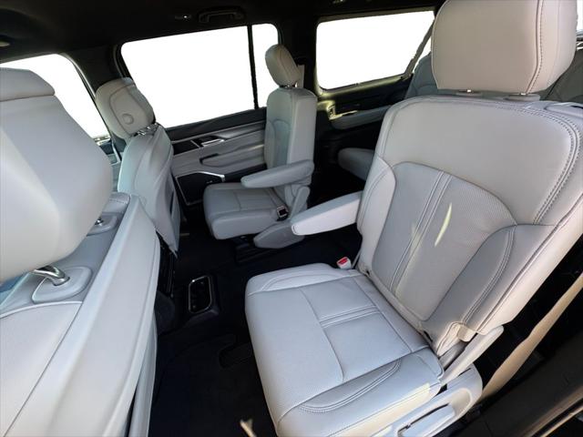 2026 Jeep Grand Wagoneer L 4x4