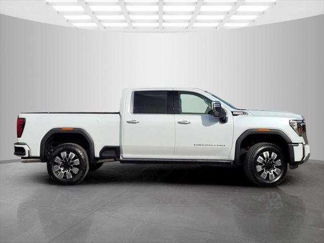 2026 GMC Sierra 2500HD Crew Cab, Standard Bed, Denali, 4WD