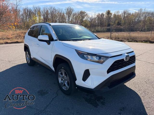 2022 Toyota RAV4 Hybrid LE