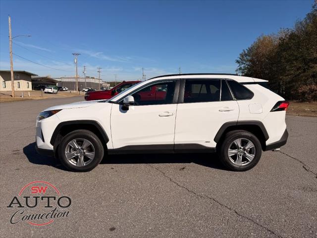 2022 Toyota RAV4 Hybrid LE