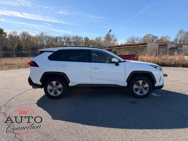 2022 Toyota RAV4 Hybrid LE