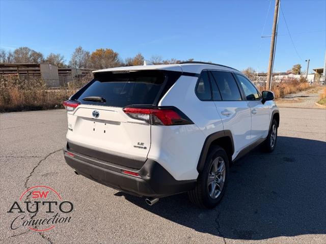 2022 Toyota RAV4 Hybrid LE