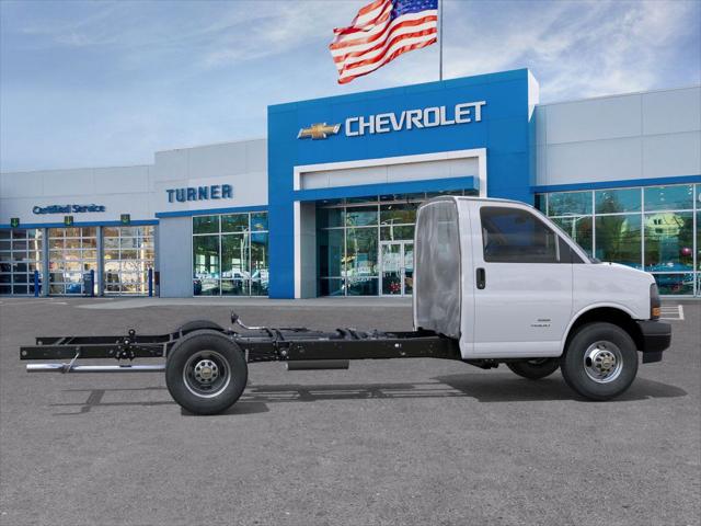 2025 Chevrolet Express Work Van
