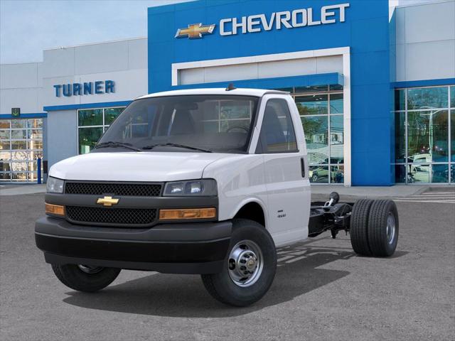 2025 Chevrolet Express Work Van