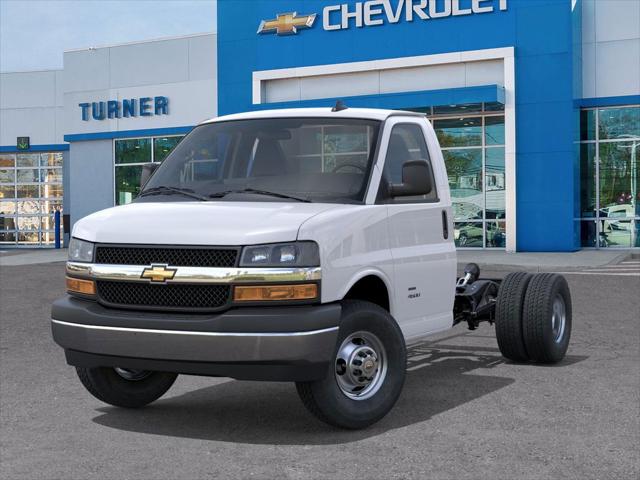 2025 Chevrolet Express Work Van