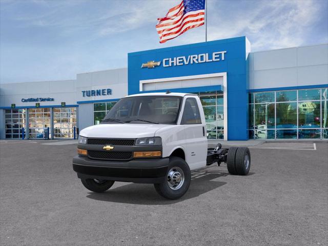 2025 Chevrolet Express Work Van