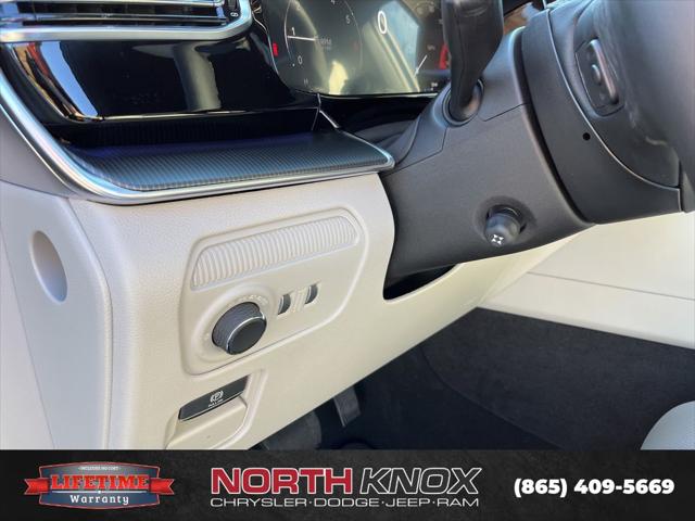 2026 Jeep Grand Wagoneer Summit Obsidian 4x4