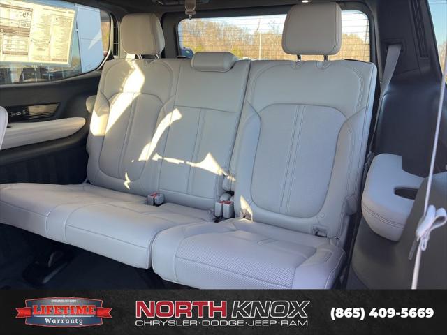 2026 Jeep Grand Wagoneer Summit Obsidian 4x4