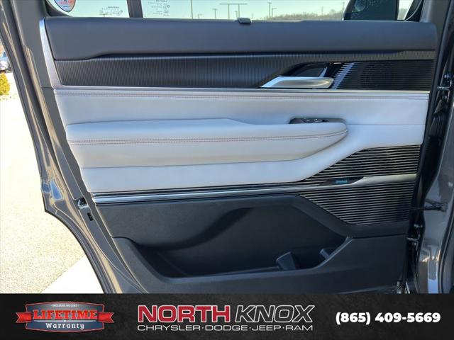 2026 Jeep Grand Wagoneer Summit Obsidian 4x4