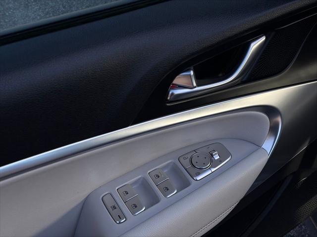 2025 Genesis G70 2.5T RWD