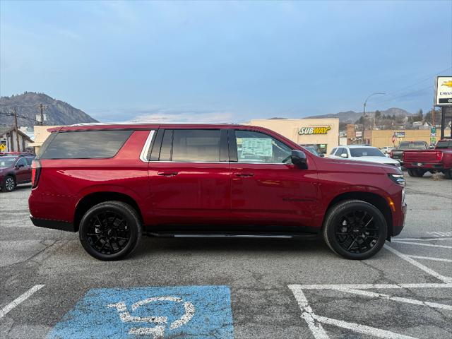 2026 Chevrolet Suburban LT, 4WD