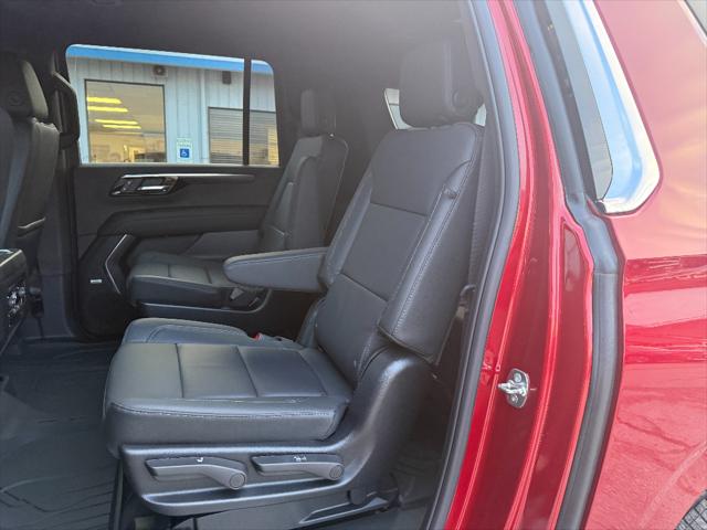 2026 Chevrolet Suburban LT, 4WD