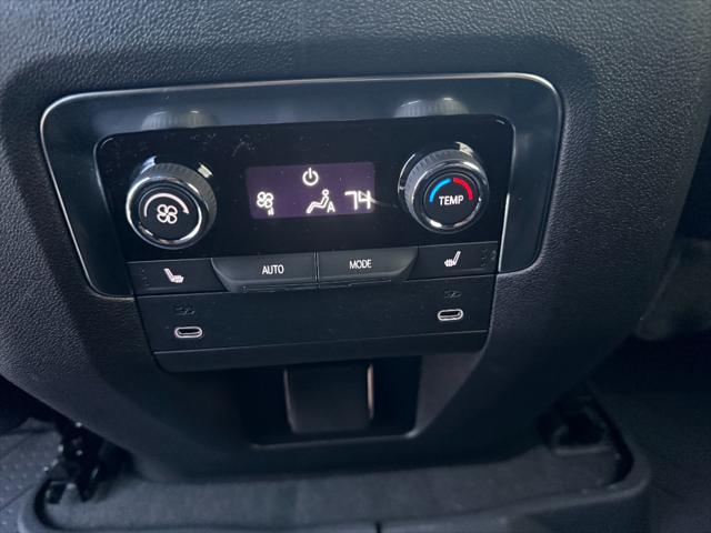 2026 Chevrolet Suburban LT, 4WD