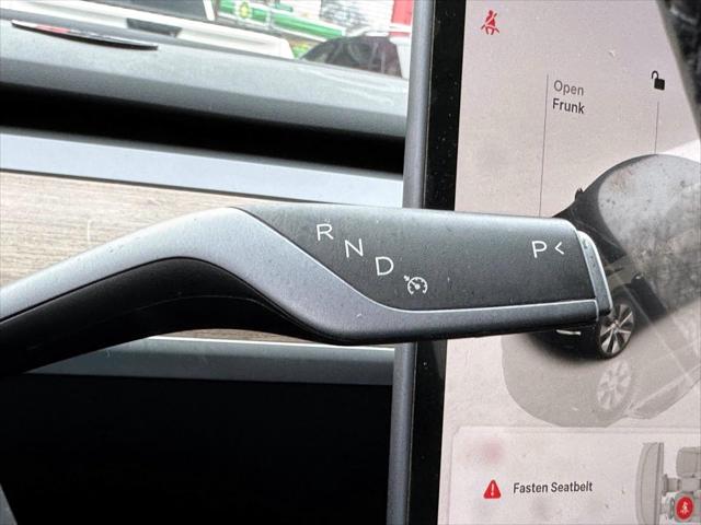 2023 Tesla Model Y Long Range Dual Motor All-Wheel Drive [35]