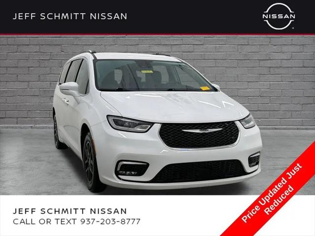 2022 Chrysler Pacifica Touring L for sale near Beavercreek, OH