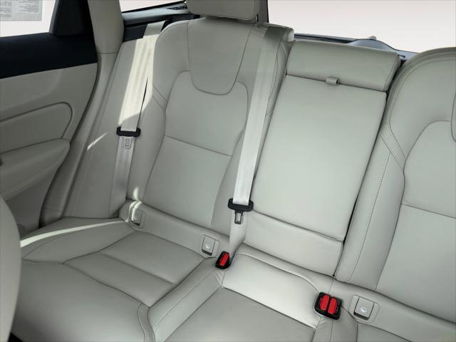 2026 Volvo XC60 Plug-In Hybrid Ultra, T8 AWD Electric/Gasoline, Dark