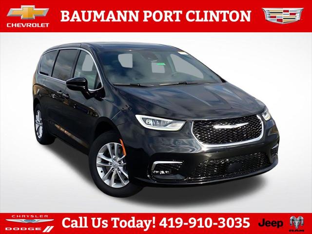2026 Chrysler Pacifica Select AWD for sale in Freemont, OH