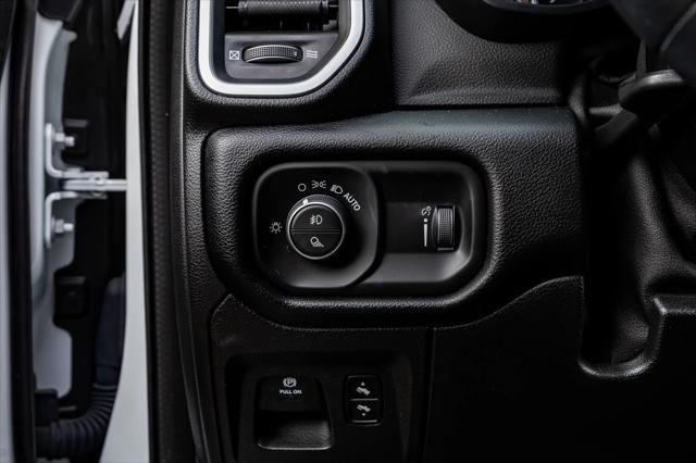 2020 Ram 1500 Lone Star Crew Cab 4x4 5'7" Box