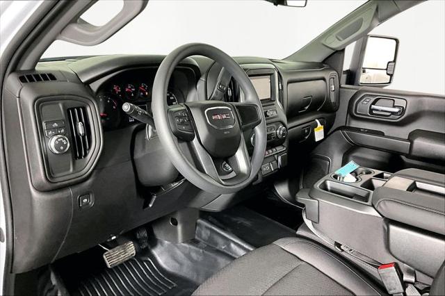 2026 GMC Sierra 3500HD Crew Cab, Long Bed, Pro Dual Rear Wheel, RWD