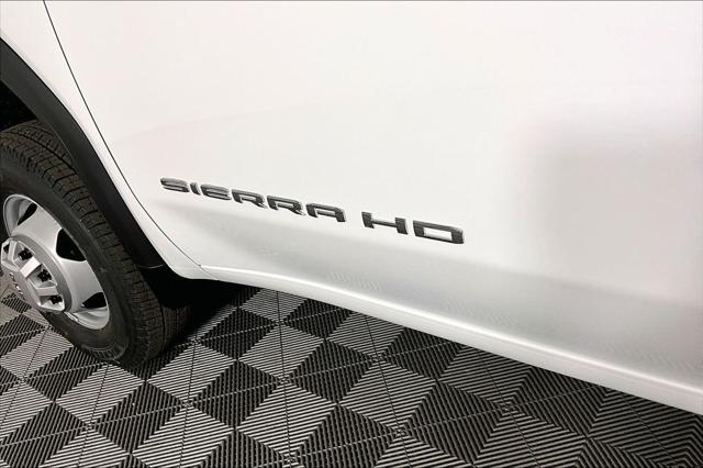 2026 GMC Sierra 3500HD Crew Cab, Long Bed, Pro Dual Rear Wheel, RWD