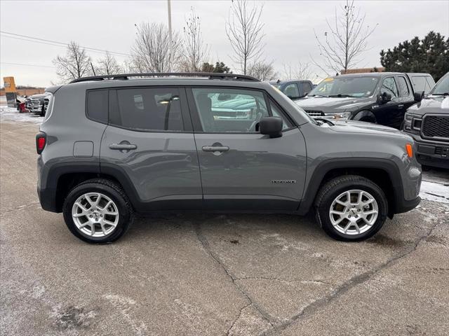 2022 Jeep Renegade Latitude 4x4 2022 Jeep Renegade Latitude 4x4
