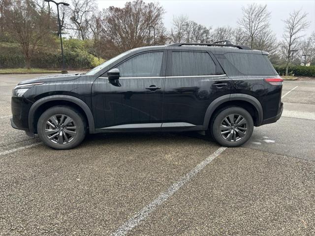 2023 Nissan Pathfinder SV 4WD