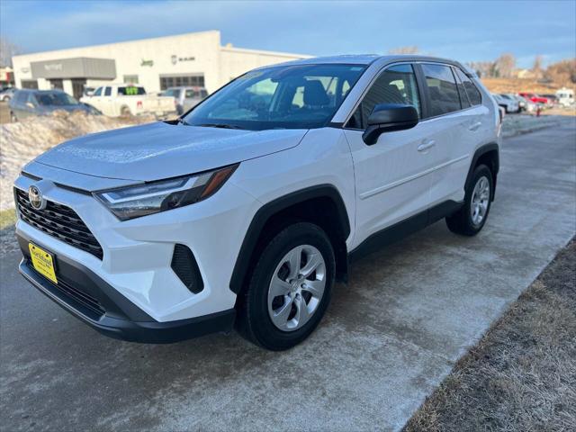 2025 Toyota RAV4 LE